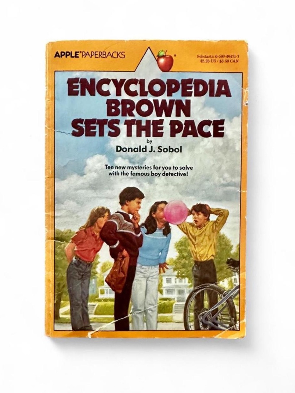 Encyclopedia Brown Sets the Pace Vintage Book Apple Paperbacks